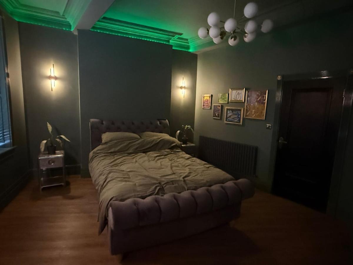 The Loft At One Luxury Penthouse Appartement Wigan Buitenkant foto