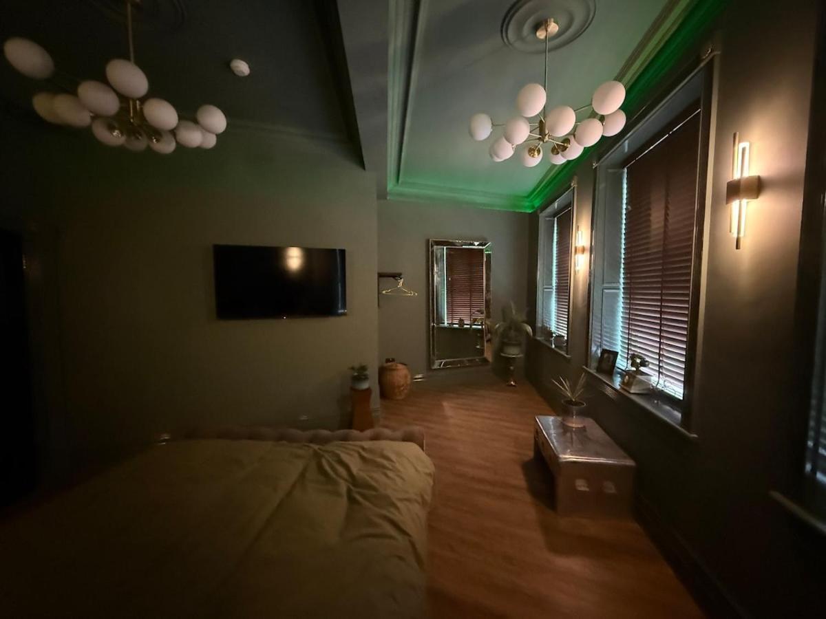 The Loft At One Luxury Penthouse Appartement Wigan Buitenkant foto