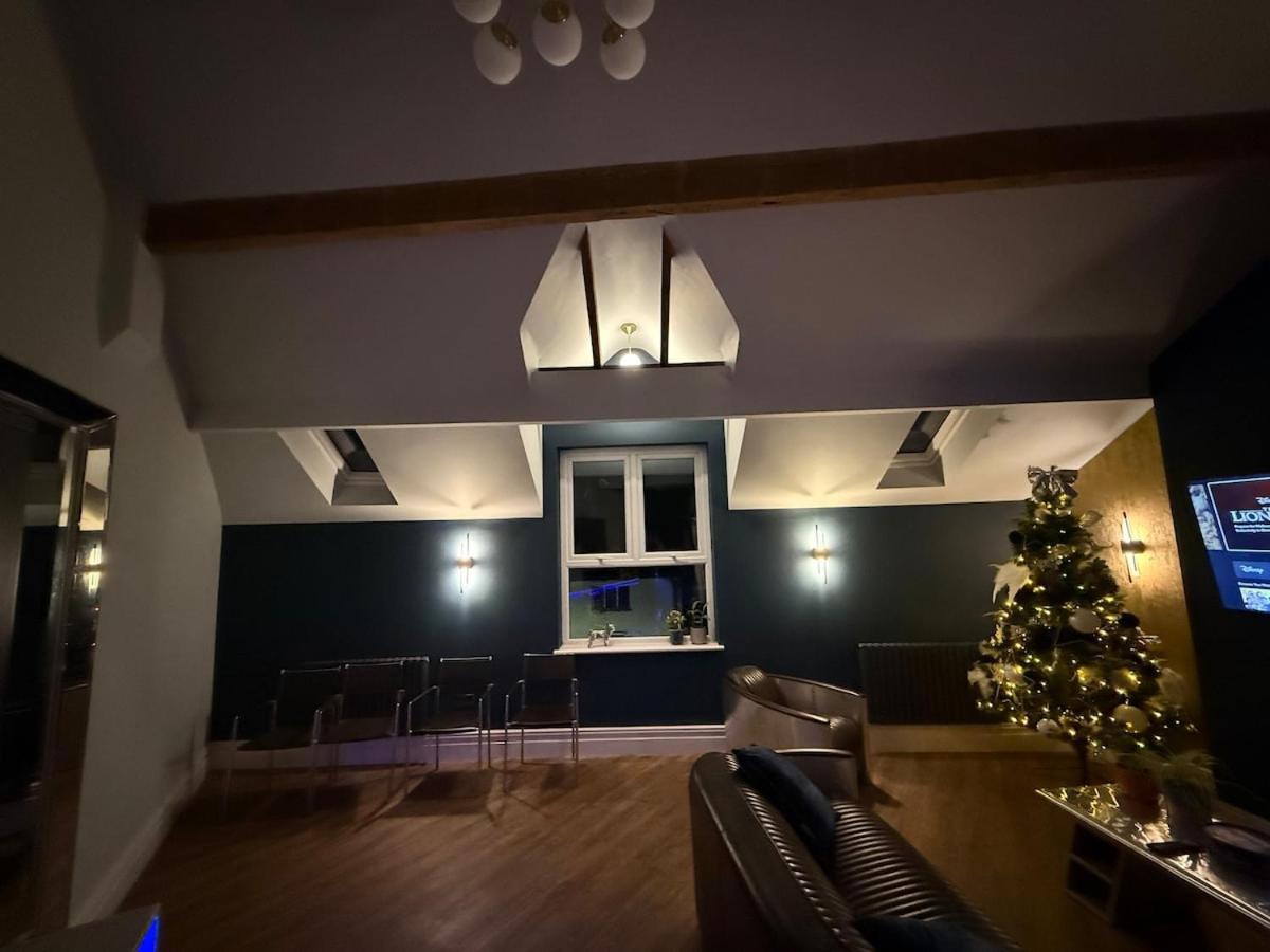 The Loft At One Luxury Penthouse Appartement Wigan Buitenkant foto